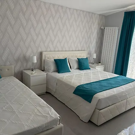 Ranieri בית הארחה 3*