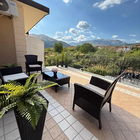 Ranieri בית הארחה צ'לנו